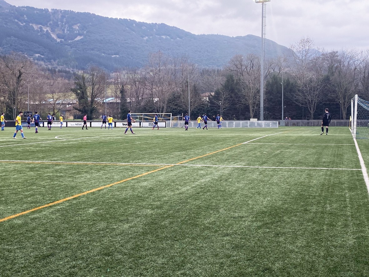 Gizonezkoen Arratia Ak lidertzan segiduten dau