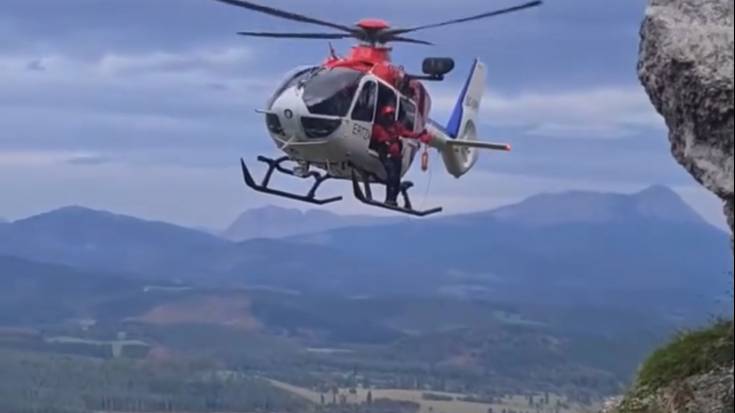 60 urteko gizon bat helikopteroz erreskatau eben domekan Atxuriko pasabidean