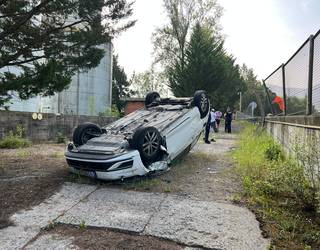 Zauritu bako auto istripu ikusgarria Lemoan