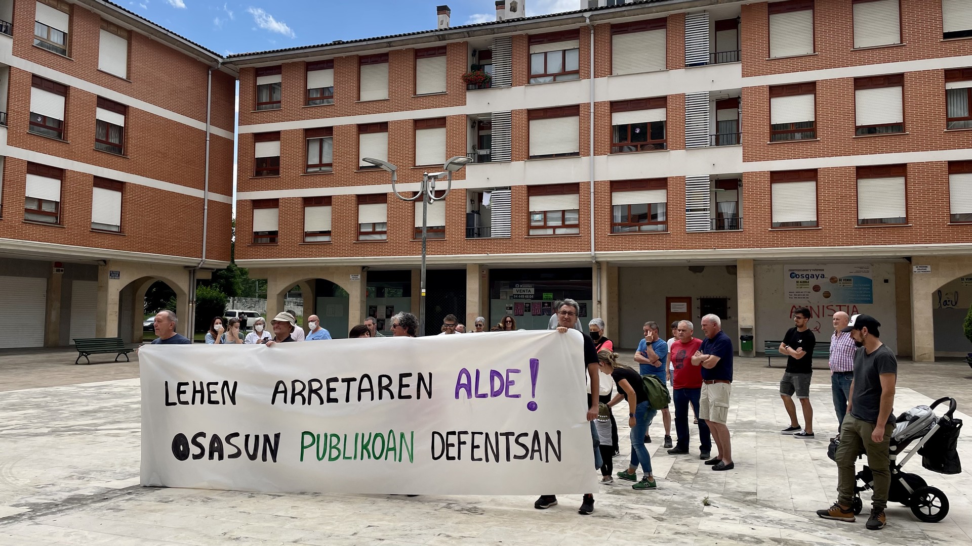 Osakidetza defendiduteko deialdia egin dabe sindikatuek