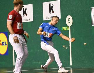 Binakako txapelketan lehenengo partidua irabazi dau Xabi Rekaldek