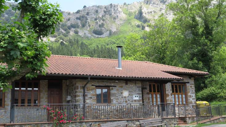 Lau egunez ospatuko dabez Oban sainduniak