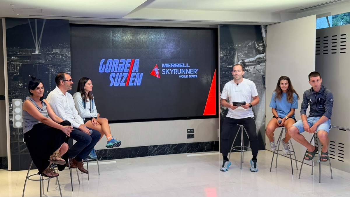 Gorbeia Suzienek aurkezpen instituzionala egin dau