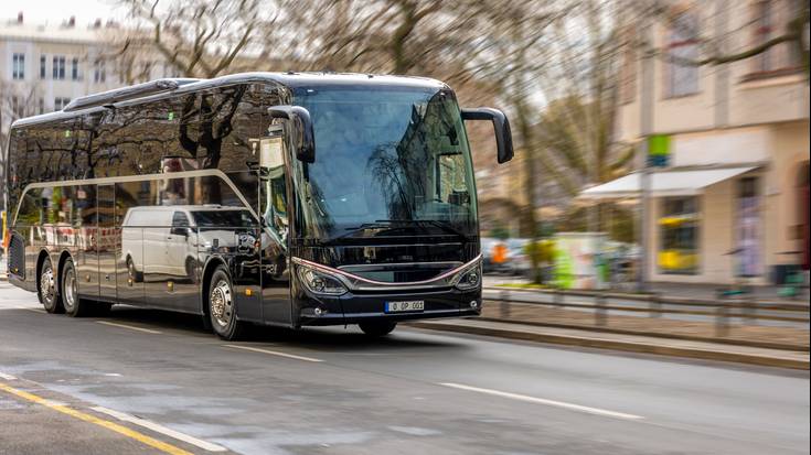 Zeanuriko jaietatik etxera bueltetako autobus zerbitzua